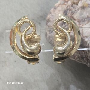 𝙑𝙞𝙣𝙩𝙖𝙜𝙚 𝙎𝙞𝙜𝙣𝙚𝙙 '𝘼𝙡𝙞𝙘𝙚' 𝙎𝙞𝙡𝙫𝙚𝙧 𝙏𝙤𝙣𝙚 𝙈𝙚𝙩𝙖𝙡